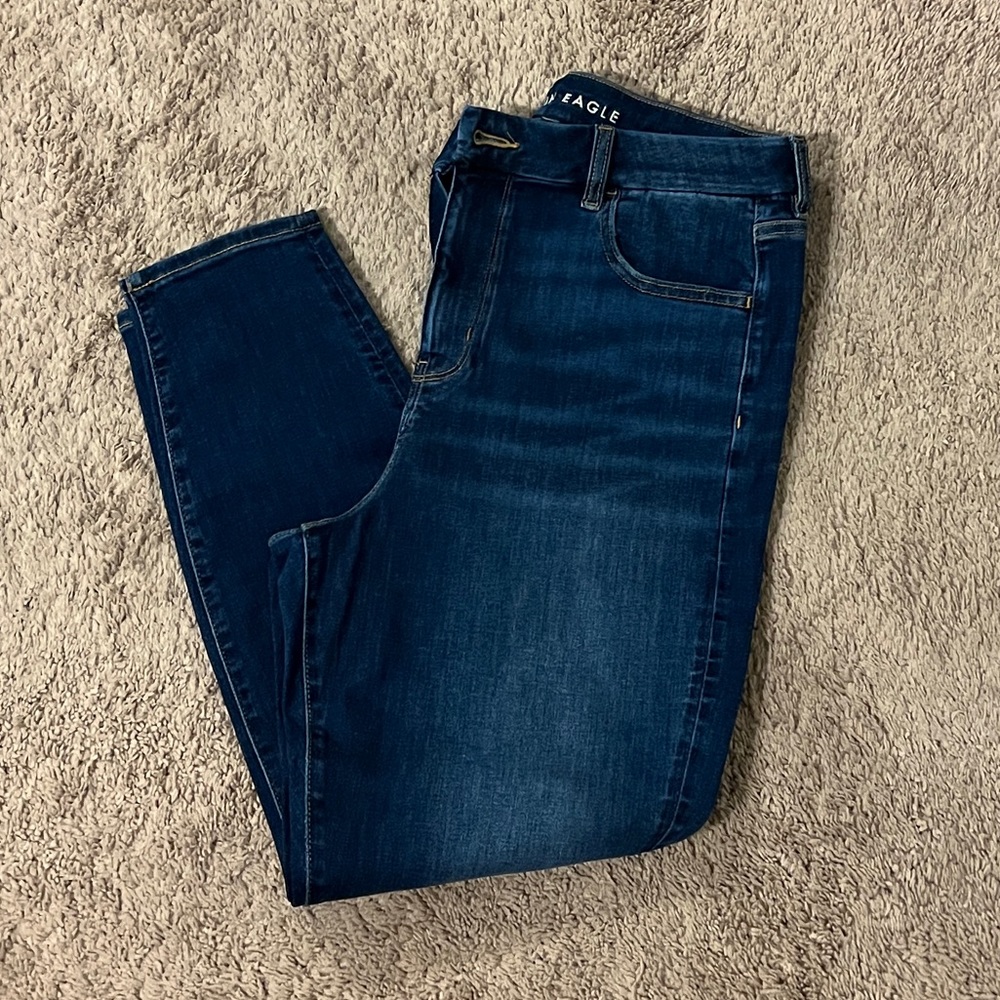 NEW AE Curvy Hi-Rise Jeggings!